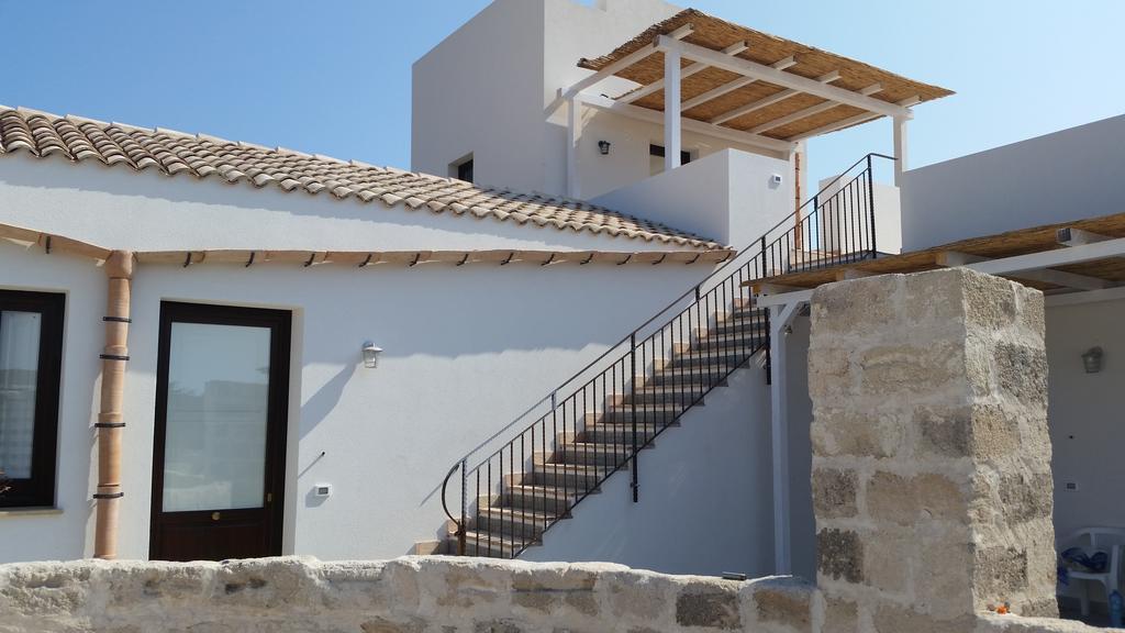 Casa Vacanze Senia Del Rais ฟาวีญานา ห้อง รูปภาพ