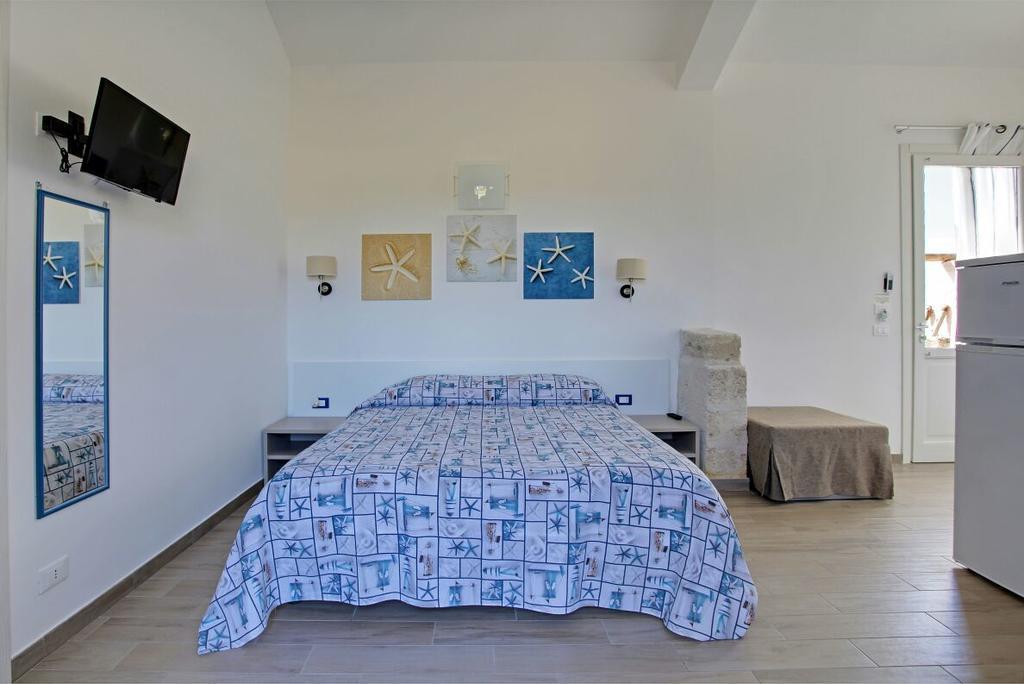 Casa Vacanze Senia Del Rais ฟาวีญานา ภายนอก รูปภาพ