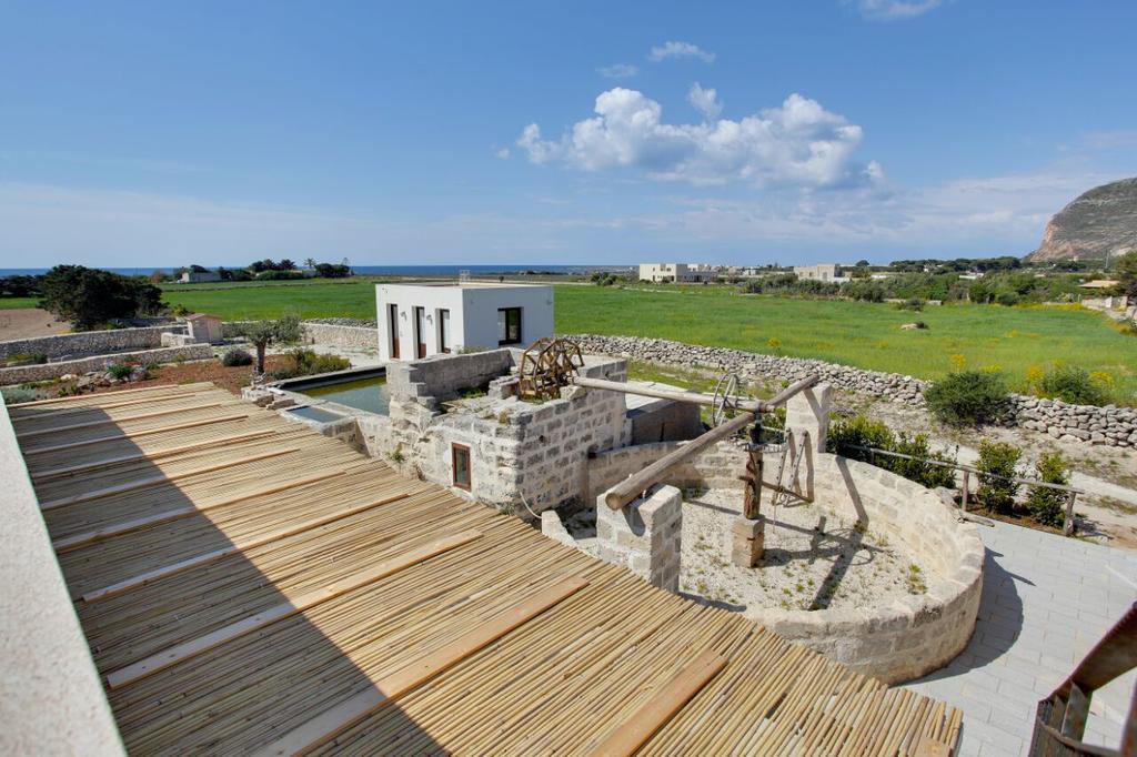 Casa Vacanze Senia Del Rais ฟาวีญานา ภายนอก รูปภาพ