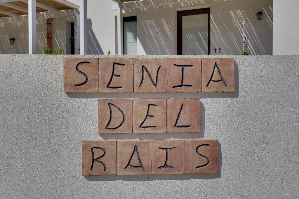 Casa Vacanze Senia Del Rais ฟาวีญานา ภายนอก รูปภาพ